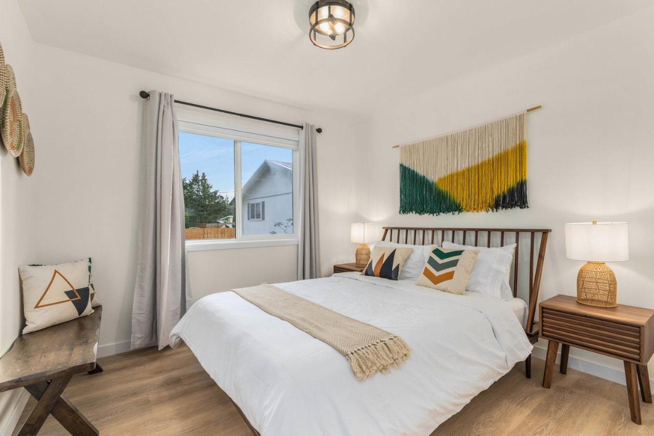 @ Marbella Lane - Wave House, Your Oceanfront Retreat! أوك هاربور المظهر الخارجي الصورة